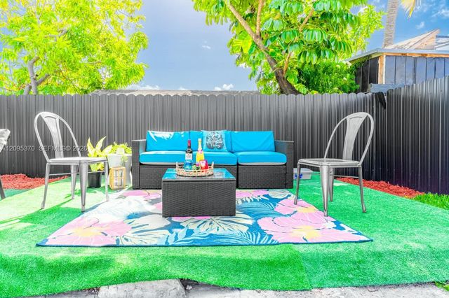 550 NW 43rd Place, Miami, FL 33126