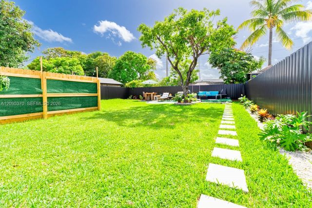 550 NW 43rd Place, Miami, FL 33126