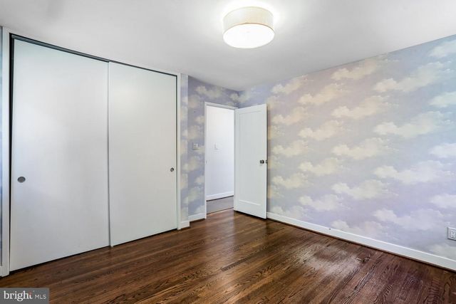 8200 STONE TRAIL DR, Bethesda, MD 20817