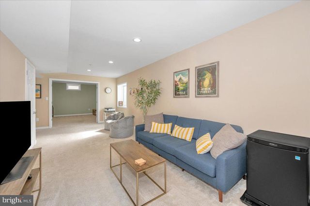 206 BLANCA CT, Frederick, MD 21702