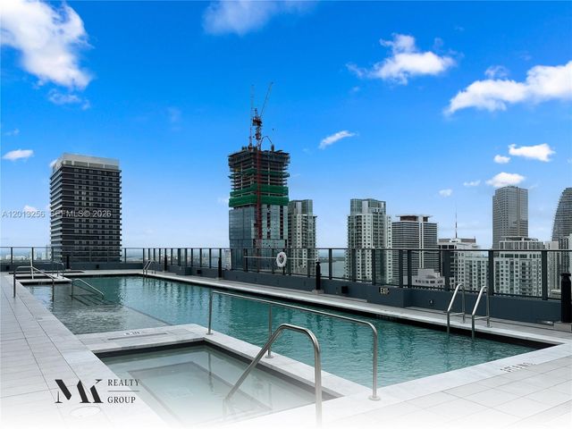 121 NE 5th street 3200, Miami, FL 33132