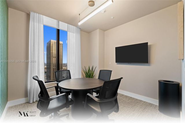 121 NE 5th street 3200, Miami, FL 33132