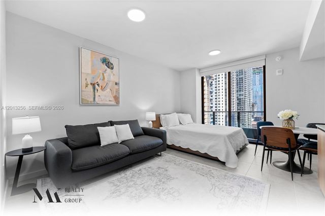 121 NE 5th street 3200, Miami, FL 33132