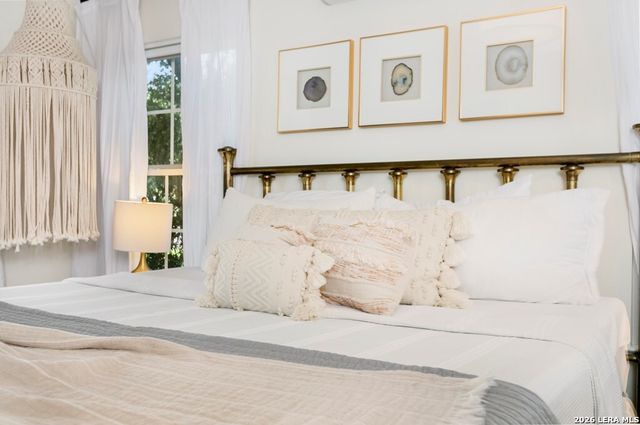 912 Apple, Fredericksburg, TX 78624