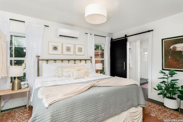 912 Apple, Fredericksburg, TX 78624