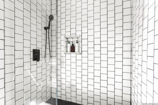 912 Apple, Fredericksburg, TX 78624