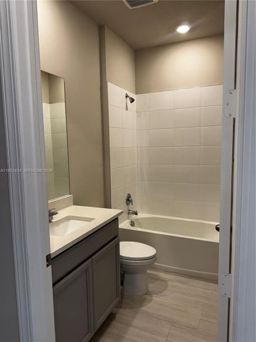 6712 NW Cloverdale Ave 0, Port St. Lucie, FL 34987