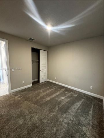 6712 NW Cloverdale Ave 0, Port St. Lucie, FL 34987