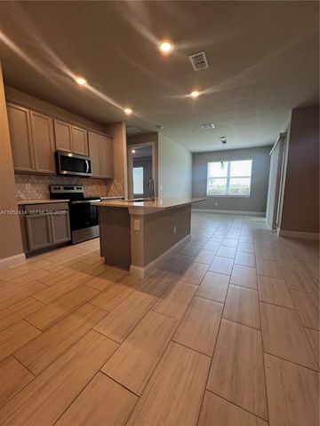 6712 NW Cloverdale Ave 0, Port St. Lucie, FL 34987