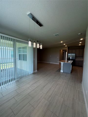 6712 NW Cloverdale Ave 0, Port St. Lucie, FL 34987