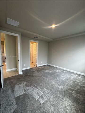 6712 NW Cloverdale Ave 0, Port St. Lucie, FL 34987