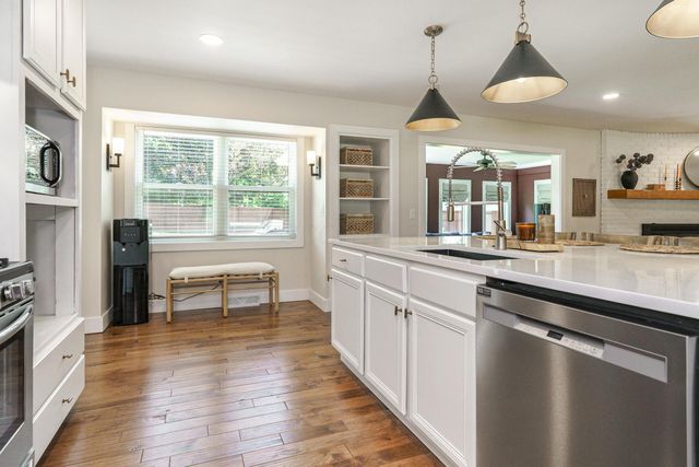 1010 Alton Darby Creek Road, Galloway, OH 43119