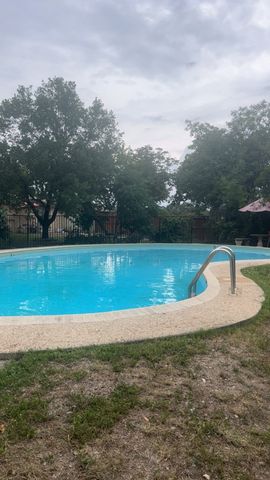 124 Ace Ranch Rd, Kerrville, TX 78028