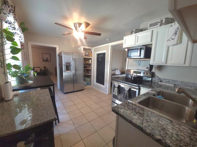 124 Ace Ranch Rd, Kerrville, TX 78028