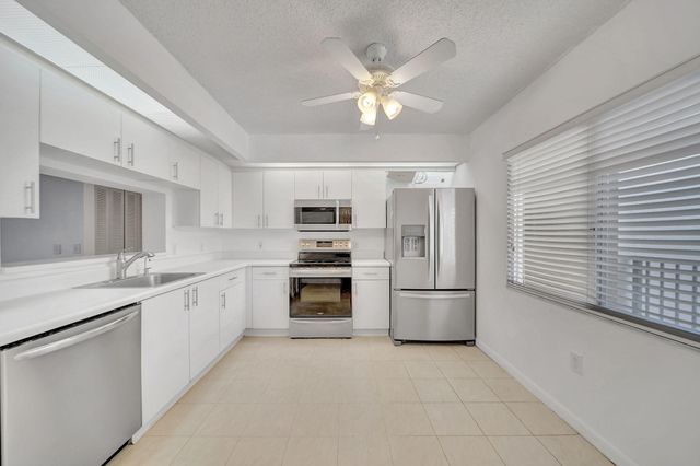 801 SW 141st Avenue 306o, Pembroke Pines, FL 33027