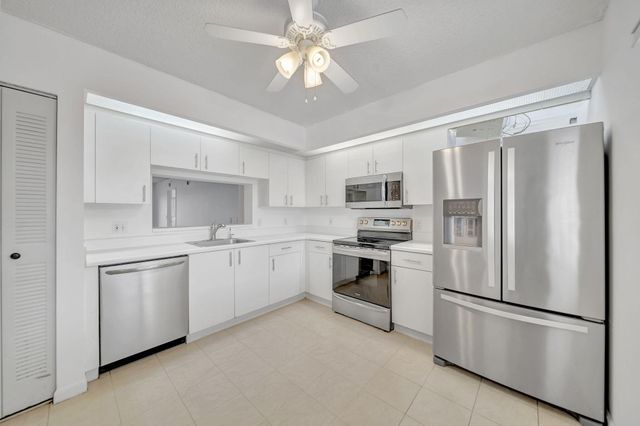 801 SW 141st Avenue 306o, Pembroke Pines, FL 33027