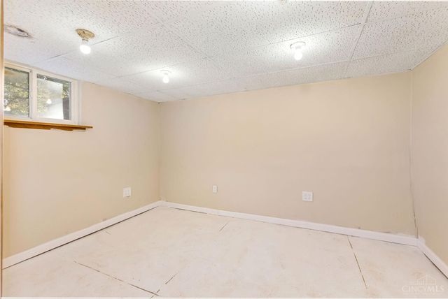 2945 Feltz Avenue, Cincinnati, OH 45211