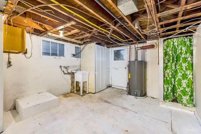 2945 Feltz Avenue, Cincinnati, OH 45211