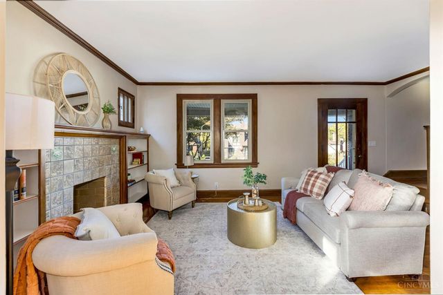 2945 Feltz Avenue, Cincinnati, OH 45211