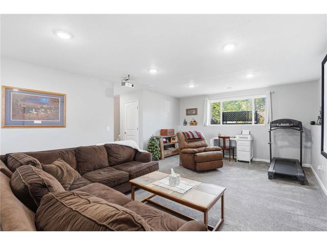 1381 Pheasant Run, New Richmond, WI 54017