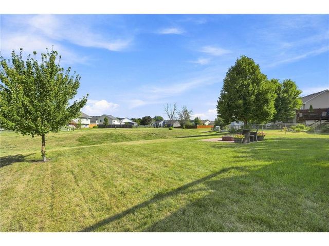 1381 Pheasant Run, New Richmond, WI 54017