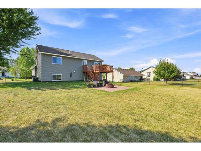 1381 Pheasant Run, New Richmond, WI 54017