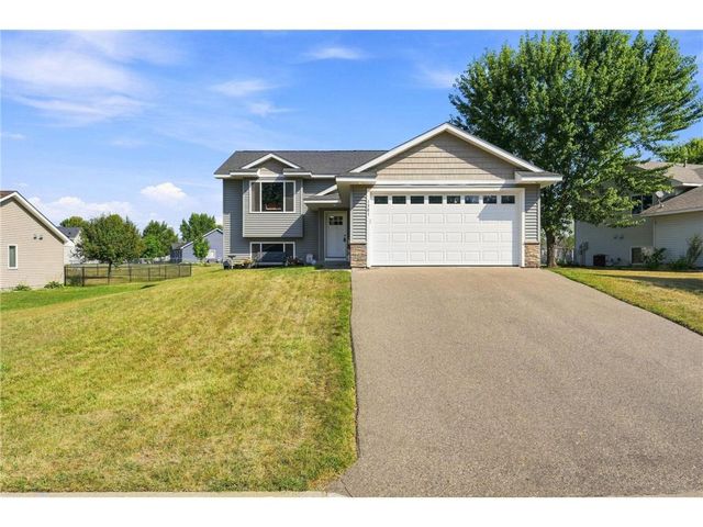 1381 Pheasant Run, New Richmond, WI 54017