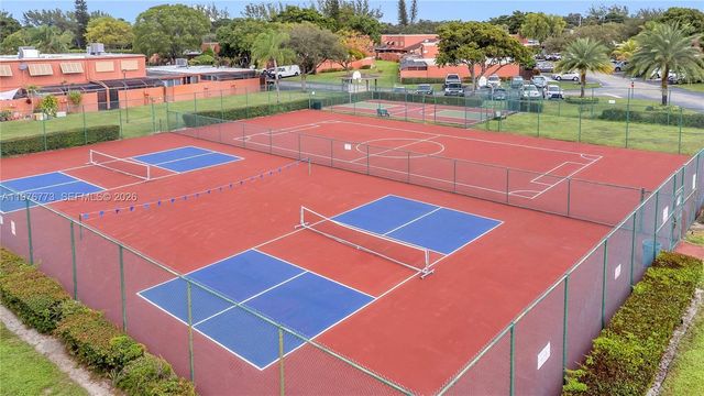 1490 Laguna Ln, Pembroke Pines, FL 33026