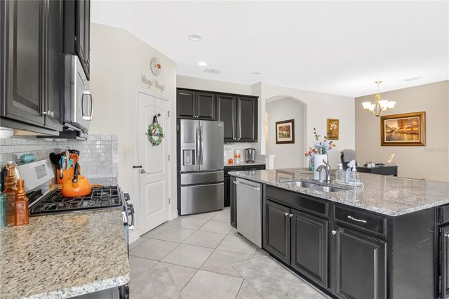 850 BUCKLEBURY LOOP, Apopka, FL 32703