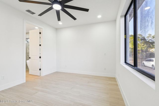 3271 Hall Road SE, Palm Bay, FL 32909
