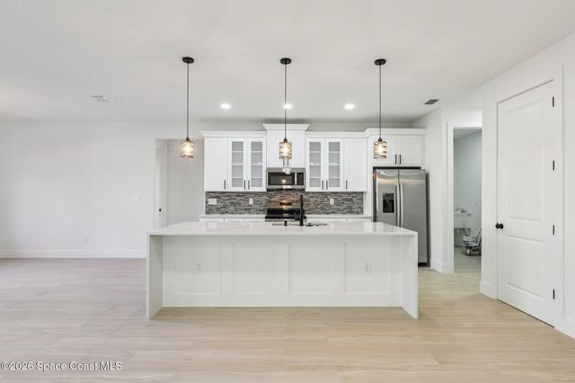 3271 Hall Road SE, Palm Bay, FL 32909