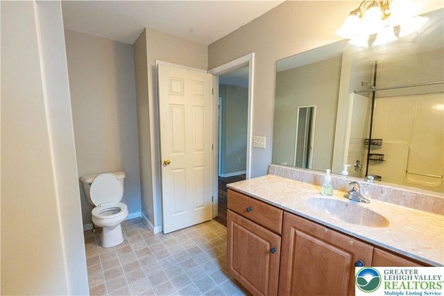 127 Highlands Circle, Easton, PA 18042