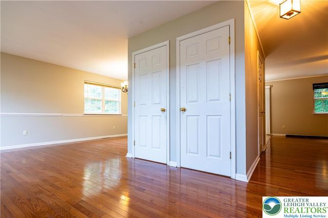 127 Highlands Circle, Easton, PA 18042