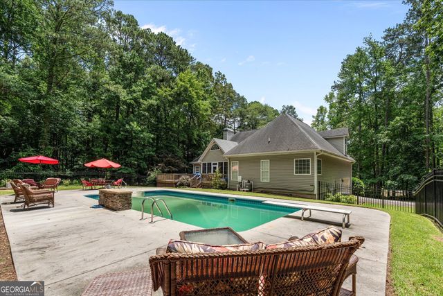 4050 Golfview Court, Villa Rica, GA 30180