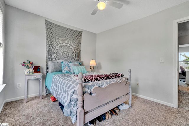 8 Seaside Lane, Greer, SC 29650