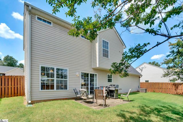 8 Seaside Lane, Greer, SC 29650