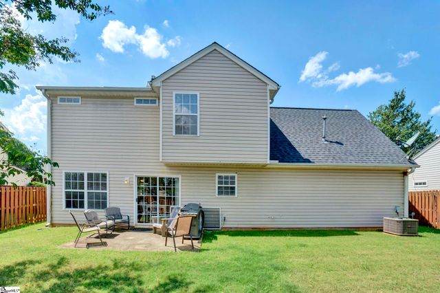 8 Seaside Lane, Greer, SC 29650