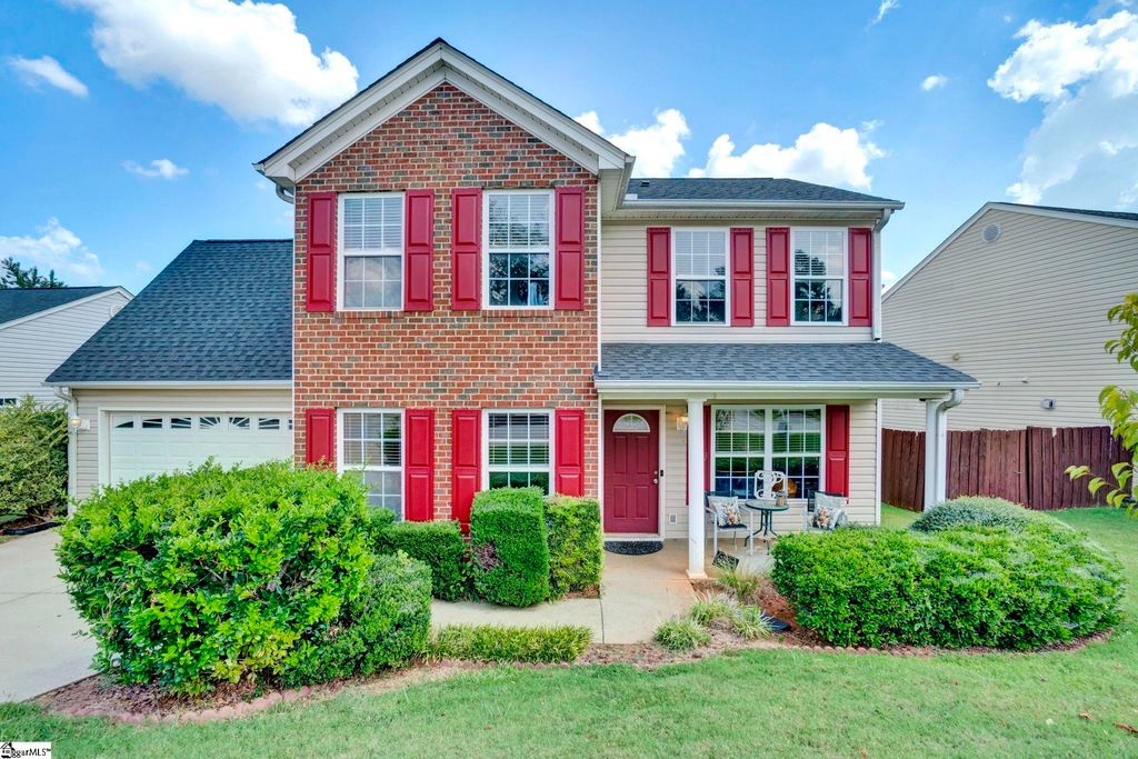8 Seaside Lane, Greer, SC 29650