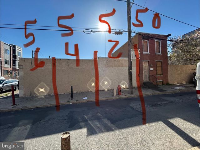 1852 E OAKDALE STREET, Philadelphia, PA 19125
