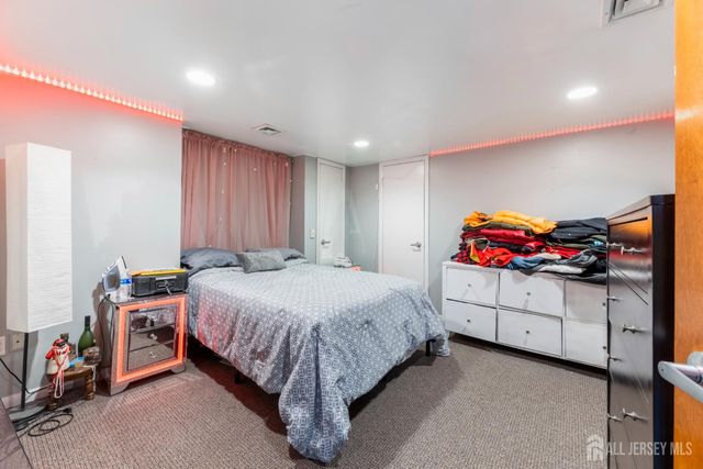 16 Wilmot Road, Sayreville, NJ 08872