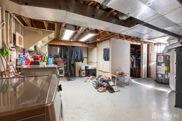 16 Wilmot Road, Sayreville, NJ 08872