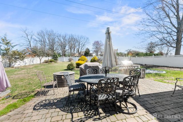 16 Wilmot Road, Sayreville, NJ 08872