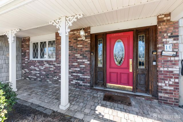 16 Wilmot Road, Sayreville, NJ 08872