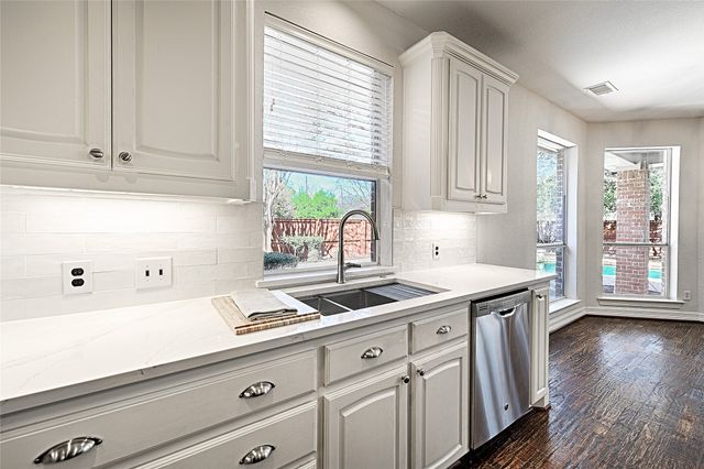 5012 Rangewood Drive, Flower Mound, TX 75028