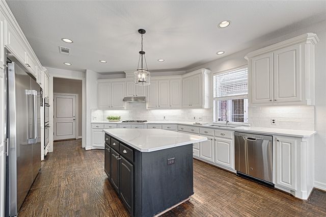 5012 Rangewood Drive, Flower Mound, TX 75028