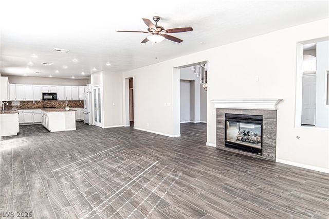 6545 Black Oaks Street, North Las Vegas, NV 89084