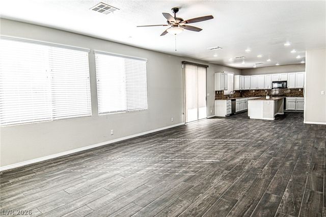 6545 Black Oaks Street, North Las Vegas, NV 89084