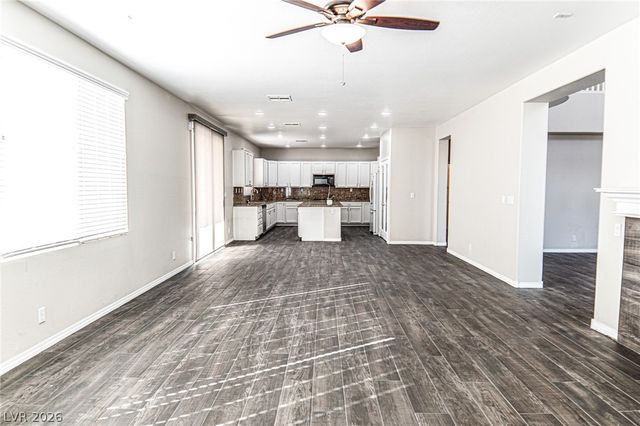 6545 Black Oaks Street, North Las Vegas, NV 89084