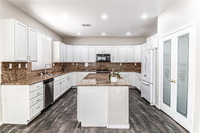 6545 Black Oaks Street, North Las Vegas, NV 89084