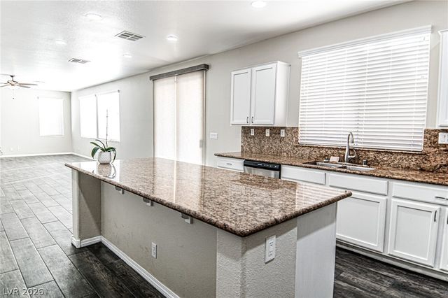 6545 Black Oaks Street, North Las Vegas, NV 89084